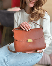 Debora καφέ casual τσάντα